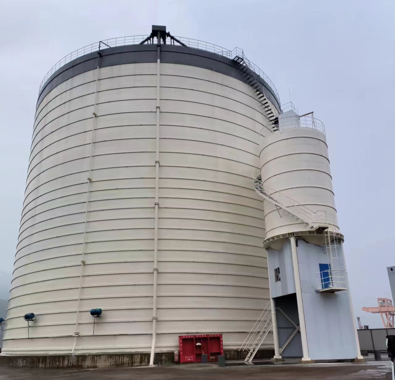 定边10万吨水泥钢板库